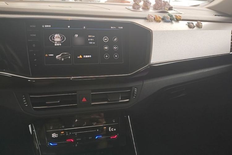 Used Volkswagen Tayron GTE Plug-in Hybrid 2022 1.4T Luxury Model Center Console