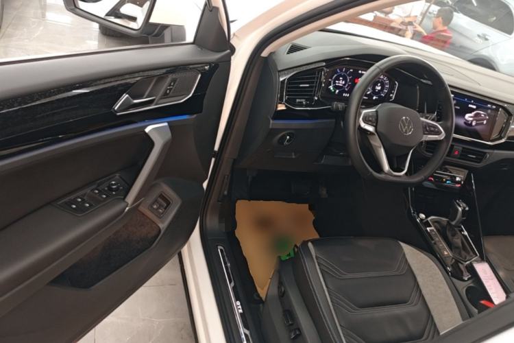 Used Volkswagen Tayron GTE Plug-in Hybrid 2022 1.4T Luxury Edition Driver Seat
