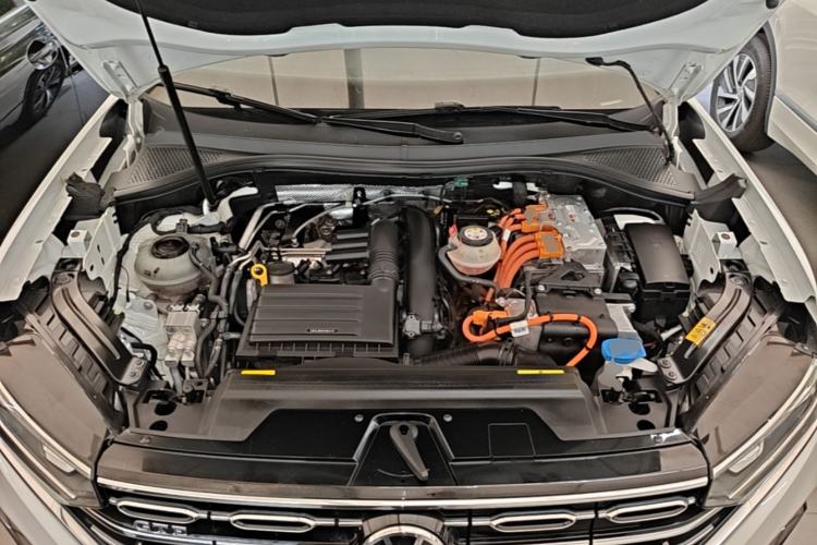 Used Volkswagen Tayron GTE Plug-in Hybrid 2022 1.4T Luxury Edition Engine Bay