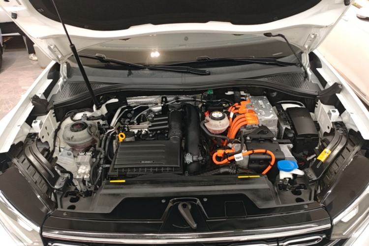 Used Volkswagen Tayron GTE Plug-in Hybrid 2022 1.4T Luxury Edition Engine Bay