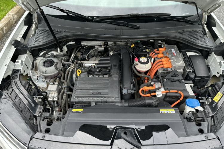 Used Volkswagen Tayron GTE Plug-in Hybrid 2022 1.4T Luxury Edition Engine Bay