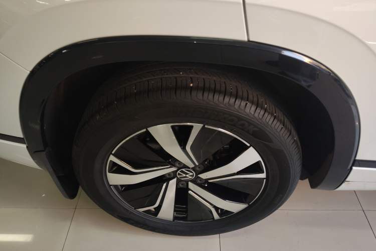Used Volkswagen Tayron GTE Plug-in Hybrid 2022 1.4T Luxury Edition Exterior 5