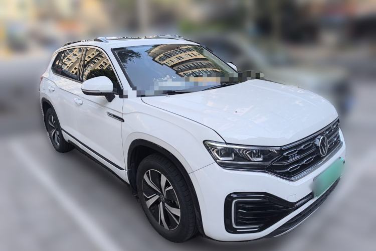Used Volkswagen Tayron GTE Plug-in Hybrid 2022 1.4T Luxury Edition Front Right 45 Deg
