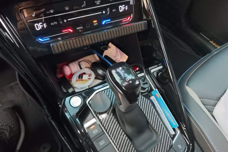 Used Volkswagen Tayron GTE Plug-in Hybrid 2022 1.4T Luxury Edition Gear Lever