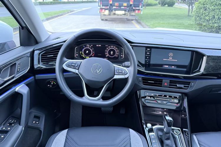 Used Volkswagen Tayron GTE Plug-in Hybrid 2022 1.4T Luxury Edition Interior 2