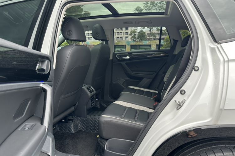 Used Volkswagen Tayron GTE Plug-in Hybrid 2022 1.4T Luxury Edition Interior 5