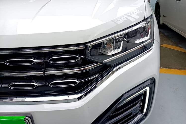 Used Volkswagen Tayron GTE Plug-in Hybrid 2022 1.4T Luxury Edition Left Front Headlight