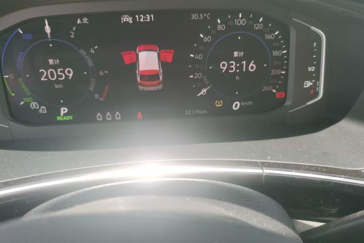 Used Volkswagen Tayron GTE Plug-in Hybrid 2022 1.4T Luxury Edition Odometer Close Up