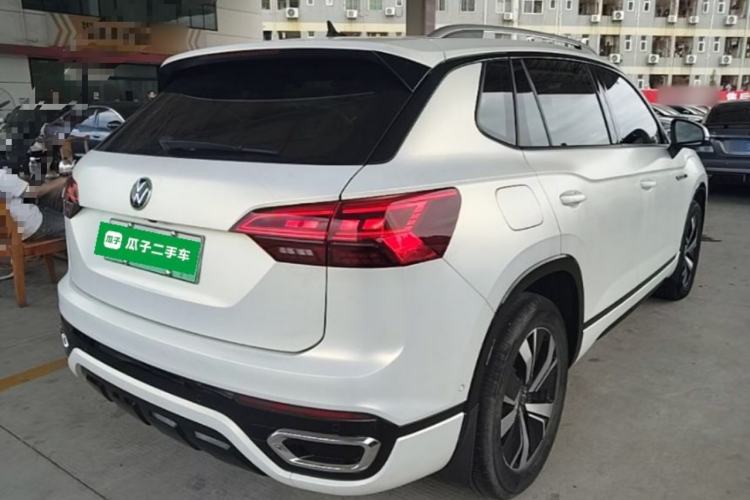 Used Volkswagen Tayron GTE Plug-in Hybrid 2022 1.4T Luxury Model Rear Right 45 Deg