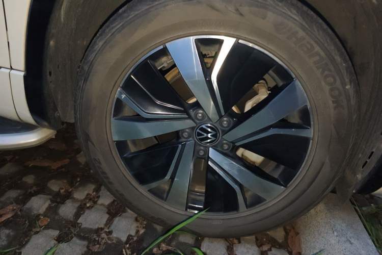 Used Volkswagen Tayron GTE Plug-in Hybrid 2022 1.4T Luxury Edition Right Front Wheel Hub