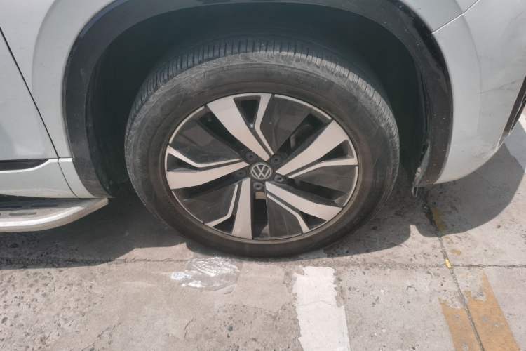 Used Volkswagen Tayron GTE Plug-in Hybrid 2022 1.4T Luxury Edition Right Front Wheel Hub