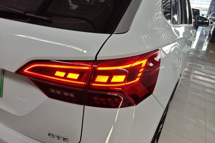 Used Volkswagen Tayron GTE Plug-in Hybrid 2022 1.4T Luxury Edition Right Rear Taillight