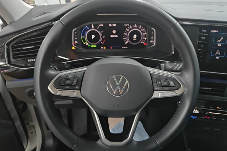 Used Volkswagen Tayron GTE Plug-in Hybrid 2022 1.4T Luxury Edition Steering Wheel