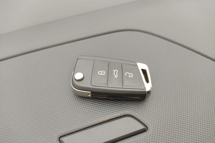 Used Volkswagen Tayron GTE Plug-in Hybrid 2022 1.4T Luxury Edition Vehicle Key