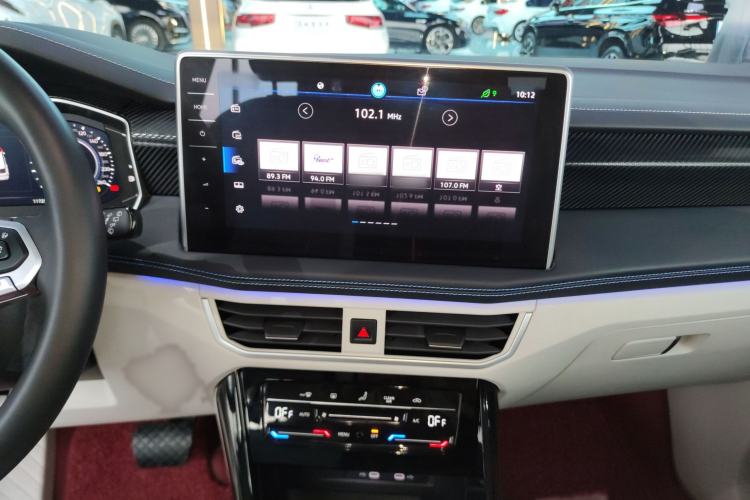 Used Volkswagen Tayron GTE Plug-in Hybrid 2023 280TSI Luxury Plus Advanced Edition Audio And AC Panel