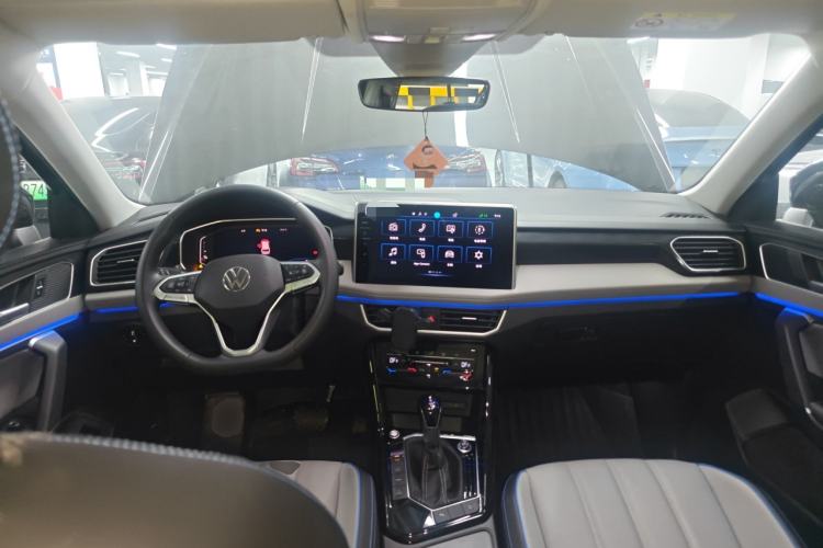 Used Volkswagen Tayron GTE Plug-in Hybrid 2023 280TSI Luxury Plus Advanced Edition Center Console