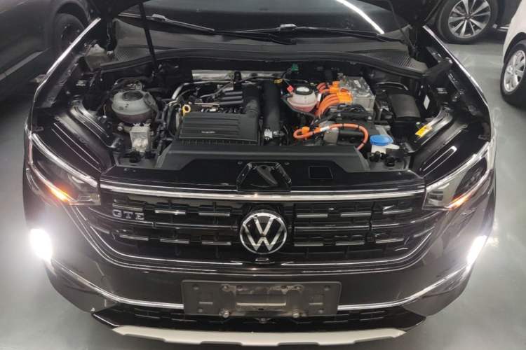 Used Volkswagen Tayron GTE Plug-in Hybrid 2023 280TSI Luxury Plus Advanced Edition Engine Bay