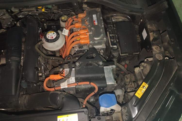Used Volkswagen Tayron GTE Plug-in Hybrid 2023 280TSI 5th Anniversary Special Edition Engine Bay Left