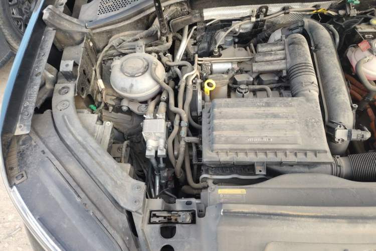Used Volkswagen Tayron GTE Plug-in Hybrid 2023 280TSI Luxury Plus Advanced Edition Engine Bay Right