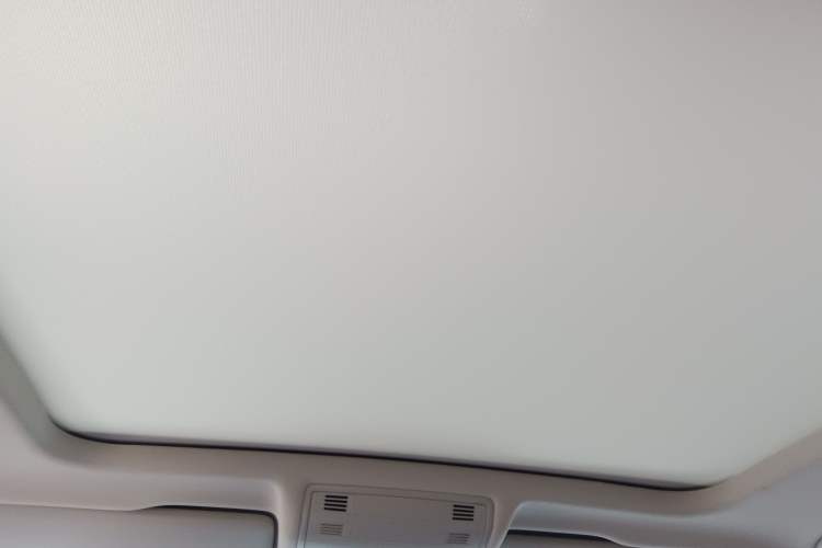 Used Volkswagen Tayron GTE Plug-in Hybrid 2023 280TSI Luxury Plus Advanced Edition Headliner