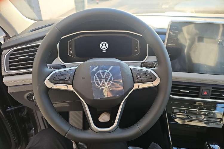 Used Volkswagen Tayron GTE Plug-in Hybrid 2023 280TSI Luxury Plus Advanced Edition Interior 5