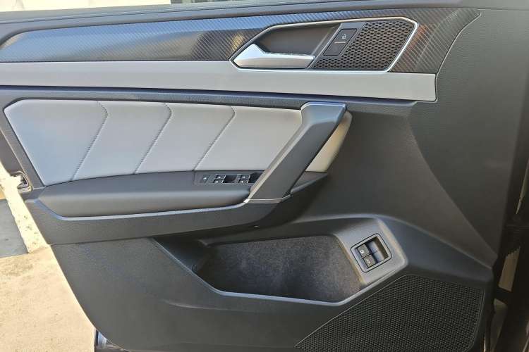 Used Volkswagen Tayron GTE Plug-in Hybrid 2023 280TSI Luxury Plus Advanced Edition Interior 7