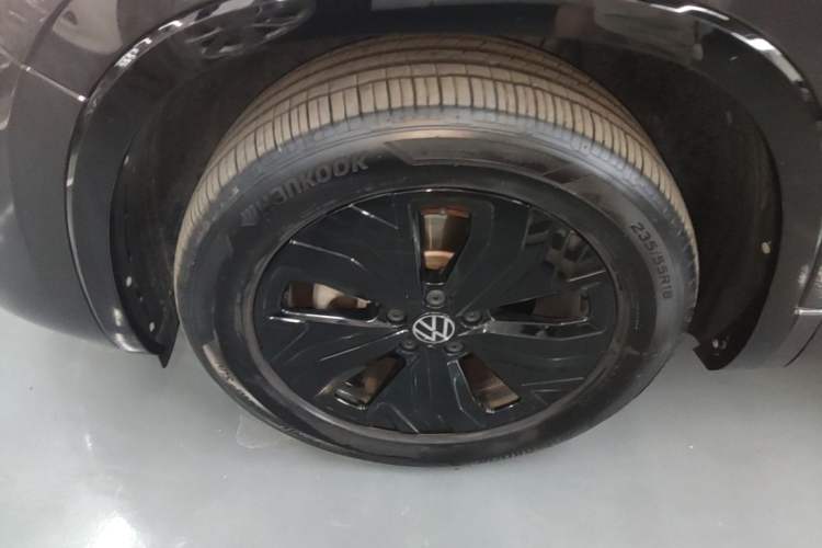 Used Volkswagen Tayron GTE Plug-in Hybrid 2023 280TSI Luxury Plus Advanced Edition Left Front Wheel Hub