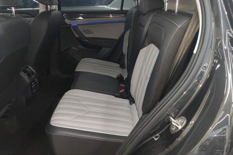 Used Volkswagen Tayron GTE Plug-in Hybrid 2023 280TSI Luxury Plus Advanced Edition Left Rear Seat