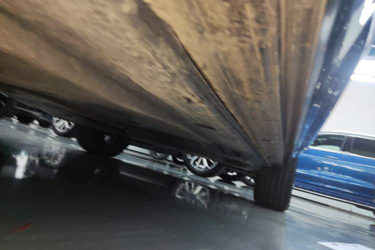 Used Volkswagen Tayron GTE Plug-in Hybrid 2023 280TSI Luxury Plus Advanced Edition Left Side Sill