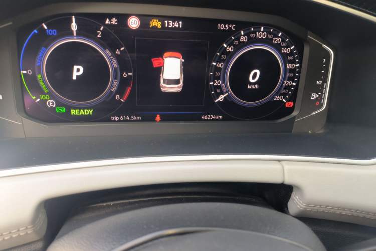Used Volkswagen Tayron GTE Plug-in Hybrid 2023 280TSI Luxury Plus Advanced Edition Odometer Close Up