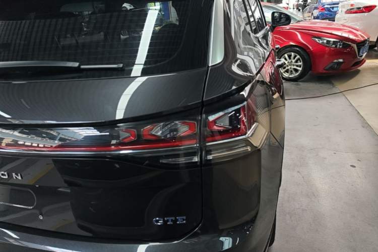 Used Volkswagen Tayron GTE Plug-in Hybrid 2023 280TSI Luxury Plus Advanced Edition Right Rear Taillight