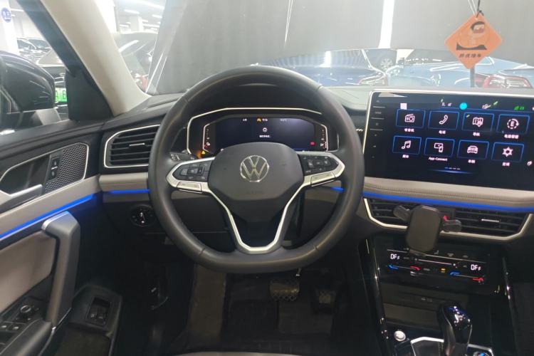Used Volkswagen Tayron GTE Plug-in Hybrid 2023 280TSI Luxury Plus Advanced Edition Steering Wheel