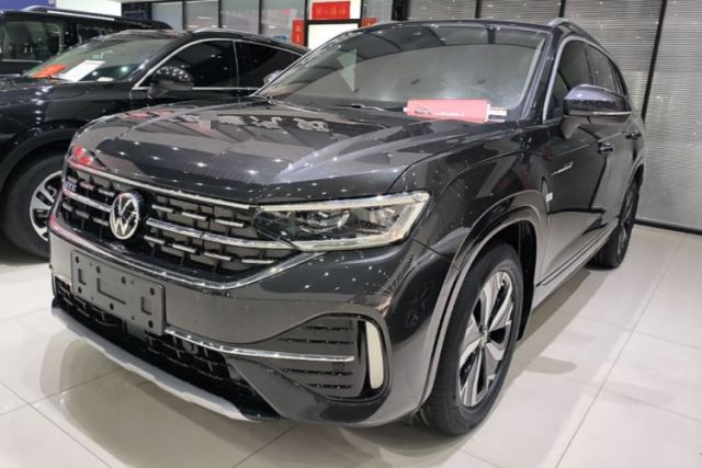 Ojetý Volkswagen Tayron GTE Plug-in Hybrid 2023 280TSI Luxury Plus Advanced Edition
