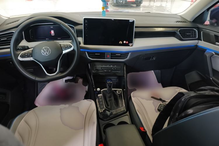 Used Volkswagen Tayron GTE Plug-in Hybrid 2023 280TSI Luxury Plus Advanced Edition Center Console