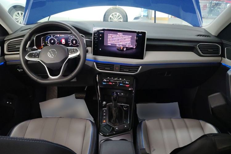 Used Volkswagen Tayron GTE Plug-in Hybrid 2023 280TSI Luxury Plus Advanced Edition Center Console