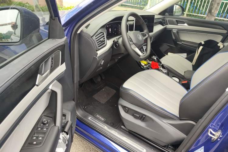 Used Volkswagen Tayron GTE Plug-in Hybrid 2023 280TSI Luxury Plus Advanced Edition Driver Seat