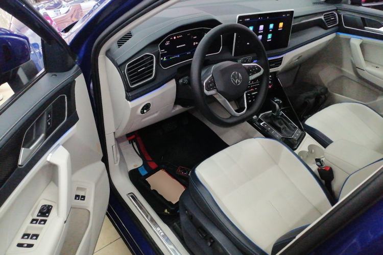 Used Volkswagen Tayron GTE Plug-in Hybrid 2023 280TSI Luxury Plus Advanced Edition Driver Seat