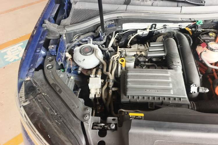 Used Volkswagen Tayron GTE Plug-in Hybrid 2023 280TSI Luxury Plus Advanced Edition Engine Bay Right
