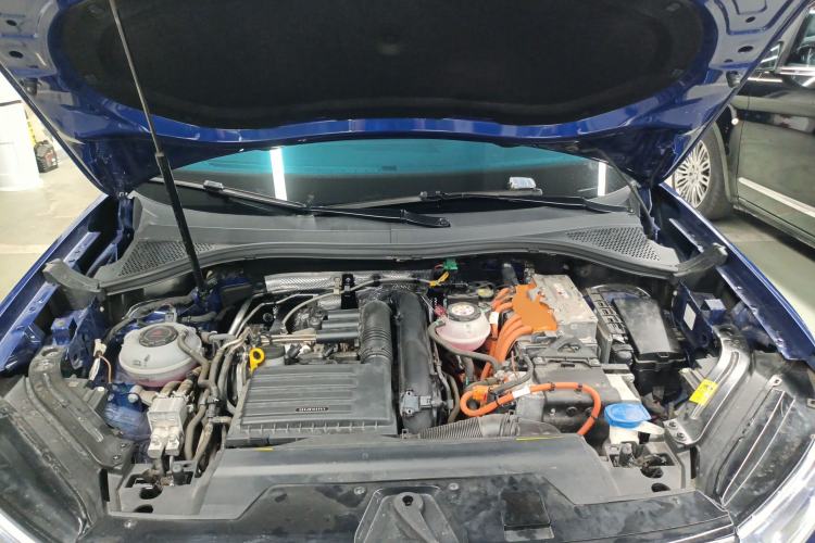 Used Volkswagen Tayron GTE Plug-in Hybrid 2023 280TSI Luxury Plus Advanced Edition Engine Bay