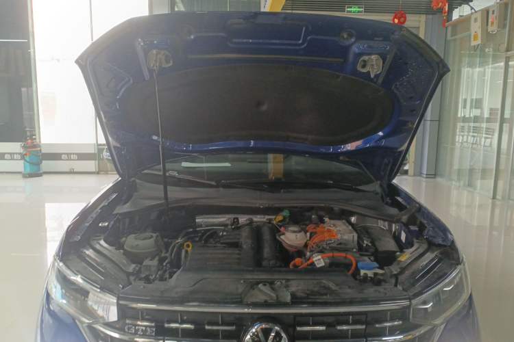 Used Volkswagen Tayron GTE Plug-in Hybrid 2023 280TSI Luxury Plus Advanced Edition Engine Bay