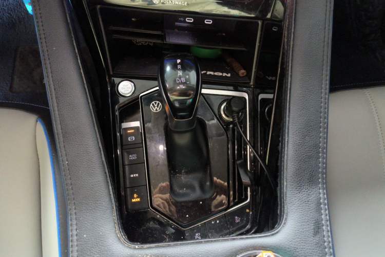 Used Volkswagen Tayron GTE Plug-in Hybrid 2023 280TSI Luxury Plus Advanced Edition Gear Lever