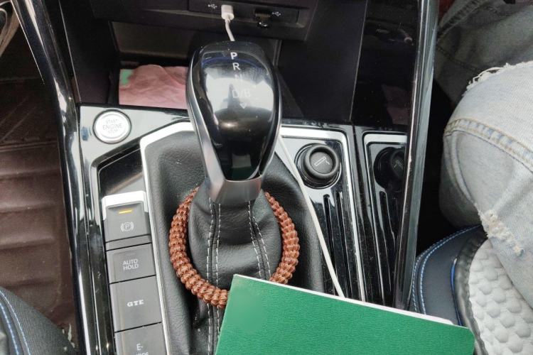 Used Volkswagen Tayron GTE Plug-in Hybrid 2023 280TSI Luxury Plus Advanced Edition Gear Lever