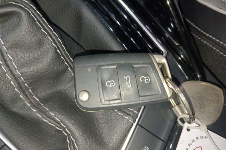Used Volkswagen Tayron GTE Plug-in Hybrid 2023 280TSI Luxury Plus Advanced Edition Interior 1