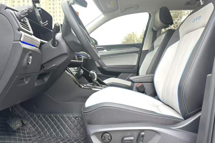 Used Volkswagen Tayron GTE Plug-in Hybrid 2023 280TSI Luxury Plus Advanced Edition Interior 1