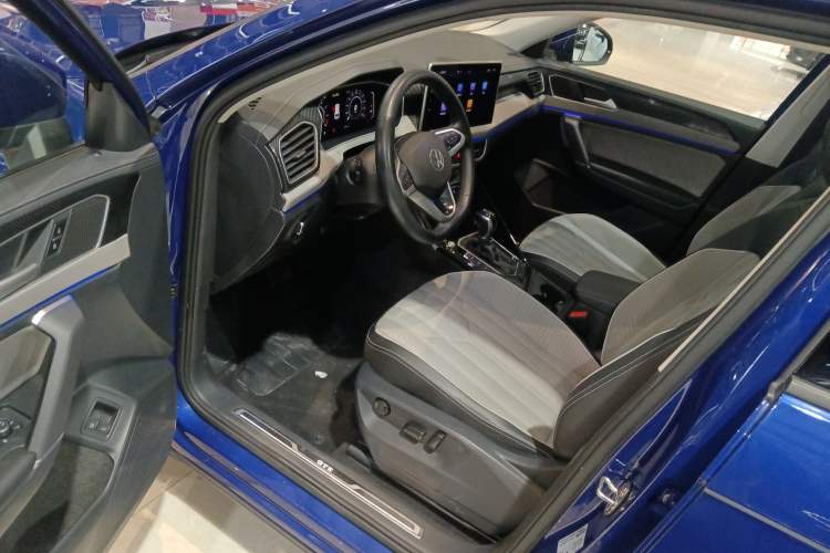 Used Volkswagen Tayron GTE Plug-in Hybrid 2023 280TSI Luxury Plus Advanced Edition Interior 3