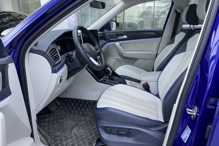 Used Volkswagen Tayron GTE Plug-in Hybrid 2023 280TSI Luxury Plus Advanced Edition Interior 5