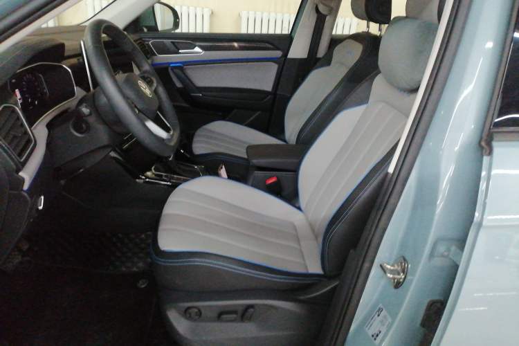 Used Volkswagen Tayron GTE Plug-in Hybrid 2023 280TSI Luxury Plus Advanced Edition Left Front Seat