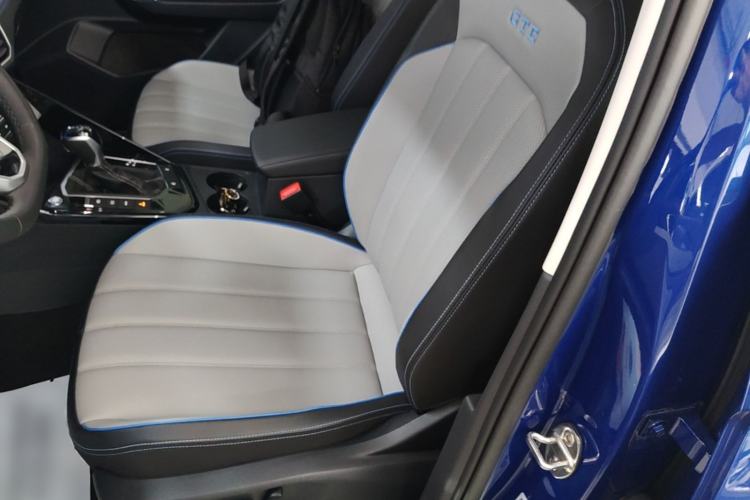 Used Volkswagen Tayron GTE Plug-in Hybrid 2023 280TSI Luxury Plus Advanced Edition Left Front Seat