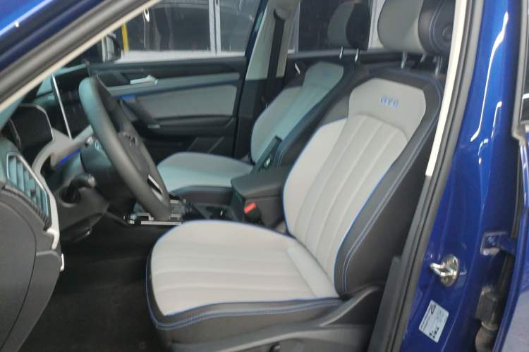 Used Volkswagen Tayron GTE Plug-in Hybrid 2023 280TSI Luxury Plus Advanced Edition Left Front Seat