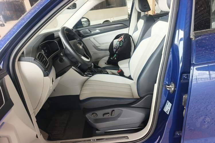 Used Volkswagen Tayron GTE Plug-in Hybrid 2023 280TSI Luxury Plus Advanced Edition Left Front Seat